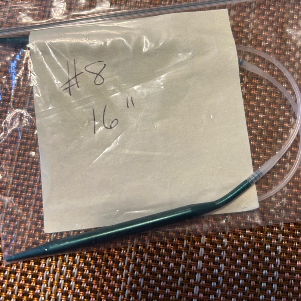 Lot of 11 Circular Knitting Needles - Picture 2 of 7